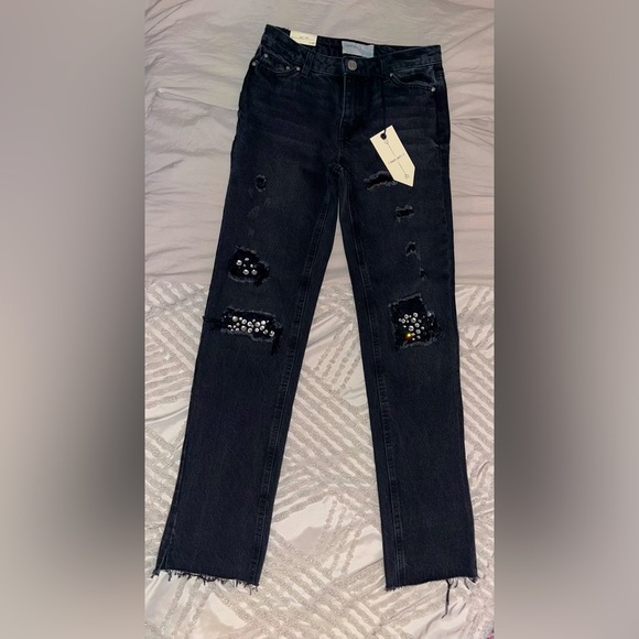 Black bedazzled skinny jeans. - Picture 5 of 6